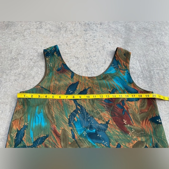 Women’s Reversible Artsy Tank Top, Size M/L - Picture 6 of 8